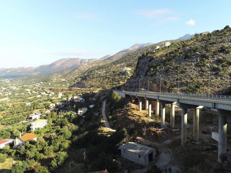 Κατασκευή και μελέτη δημόσιων έργων